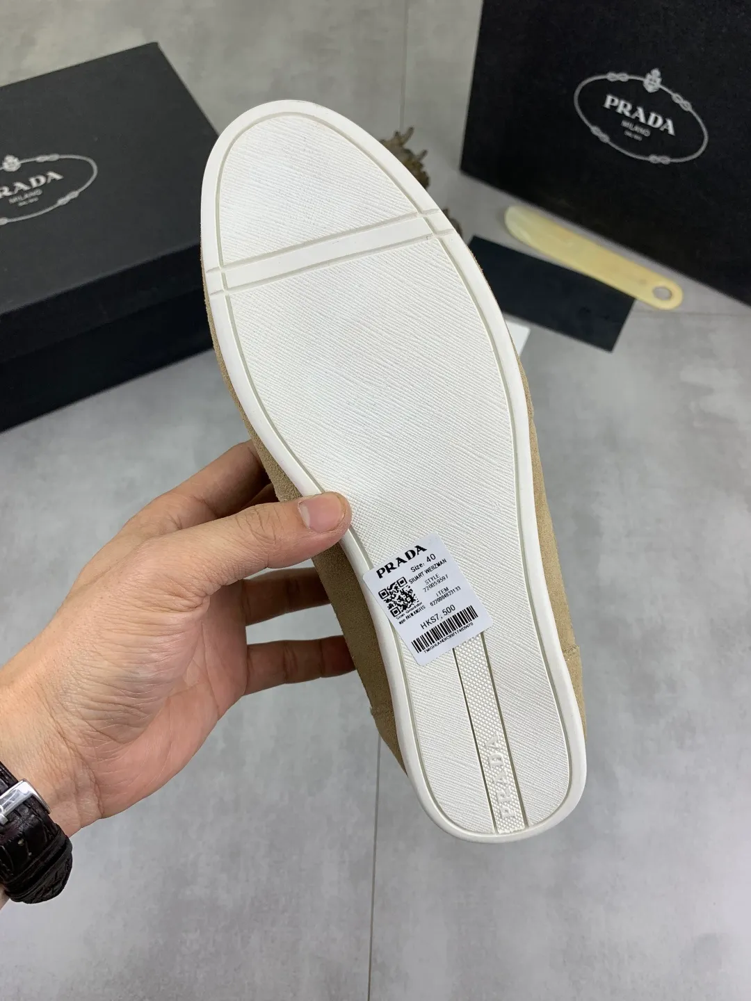 Men's Men's Shoes💰P440💰[New Style] The latest classic model of high-quality PRADA breathable and comfortable men's shoes has been launched on the official website in 1:1 reproduction, synchronized in Hong Kong counters and on the same catwalk; all made of calfskin with breathable mesh fabric ➕Imported soft and comfortable sheep Leather lining, 🍡🍡original 1:1 rubber outsole, non-slip and wear-resistant; comfortable to wear, attractive style, fine workmanship, and simple and neat shoe last, showing a man's courage and toughness, 👍size 38 to 44; 4️⃣colors🉑️ to choose from